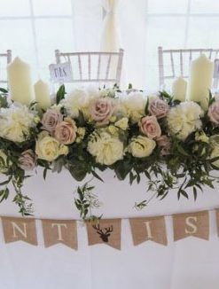 گل روی میز FOTT29 Flower on the table