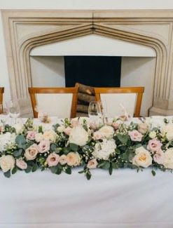 گل روی میز FOTT42 Flower on the table