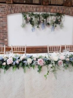 گل روی میز FOTT49 Flower on the table