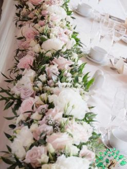 گل روی میز FOTT55 Flower on the table