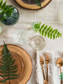 گل روی میز FOTT91 Flower on the table