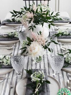 گل روی میز FOTT96 Flower on the table