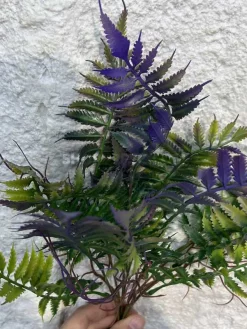 خرید بوته مصنوعی سرخس سبز و بنفش