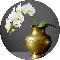 گل مصنوعی با گلدان
