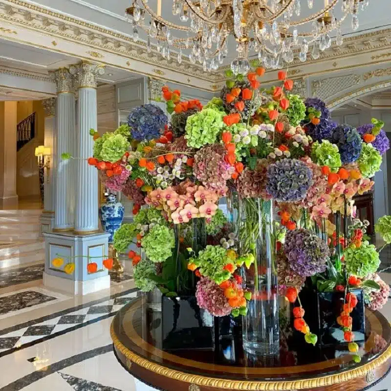 گل مصنوعی برای لابی