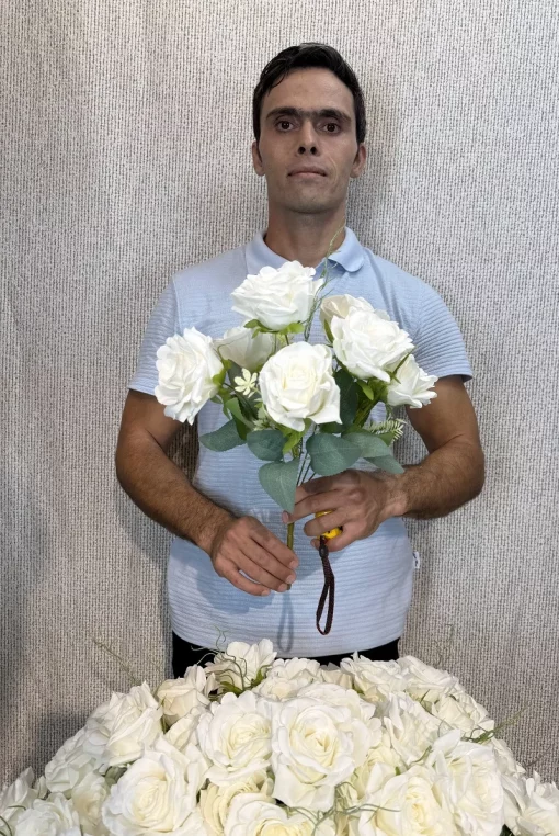 بوته گل رز سفید مصنوعی