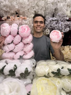 سرگل مصنوعی پیونی با رنگ‌بندی سفید، صورتی و نباتی، قطر 10 سانتی‌متر