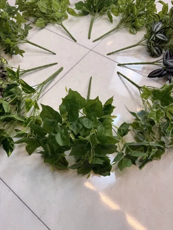 بوته برگ هندوانه ای سبز و بنفش و برگ بیدی سبز و سفید مصنوعی لمسی برای باکس گل