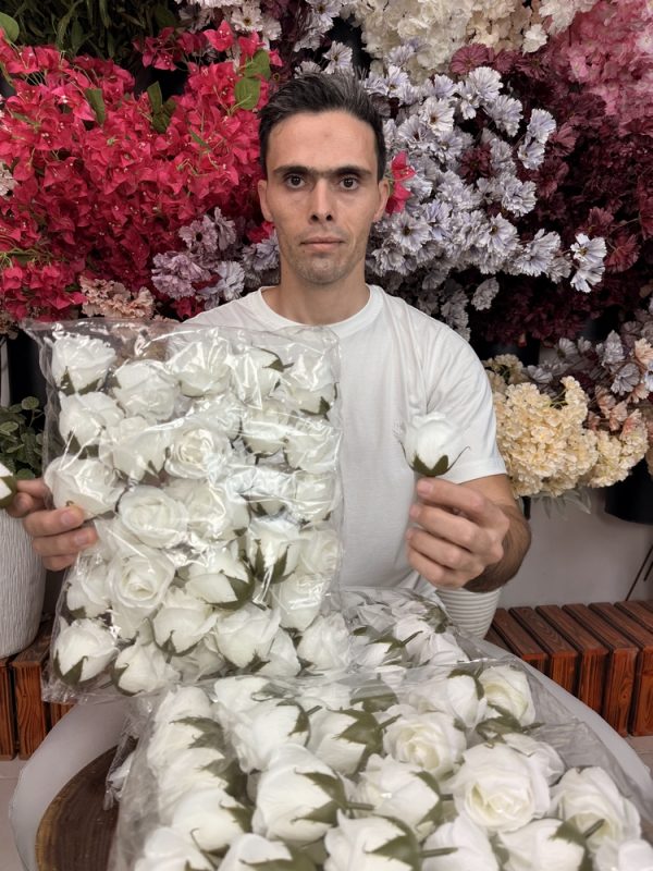 سرگل مصنوعی رز صابونی سفید و نباتی بسته 36 عددی