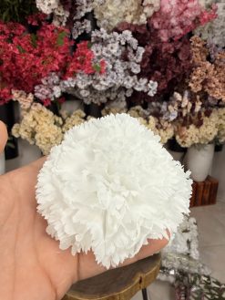 سرگل میخک و سوسن پارچه‌ای